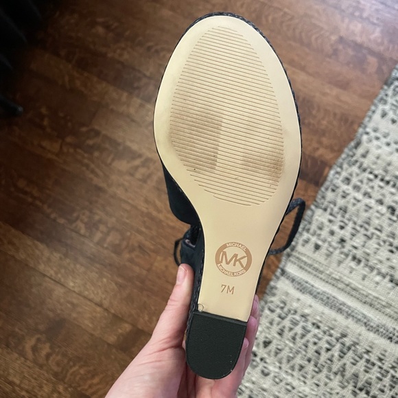 Navy Suede Hasting Michael Kors Wedges Size 7 - Picture 4 of 4